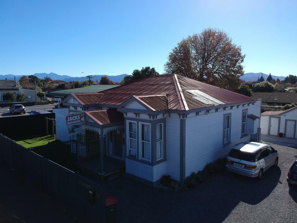 Jack'S Backpackers Hostel Blenheim Exterior photo